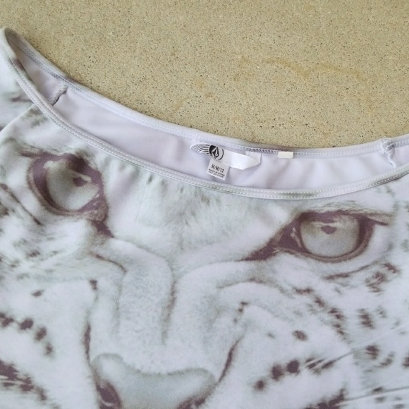 Volcom Tiger Crop top 🐯 - Picture 2 of 3